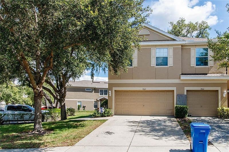 9802 Blue Palm Way, Tampa, FL 33610 photo 2