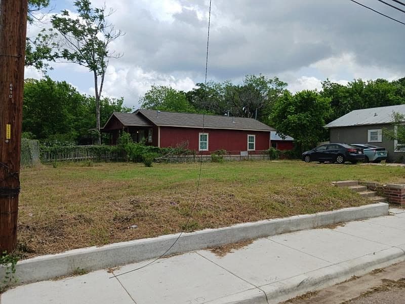 6402 Ponca St, Austin, TX 78741 photo 2