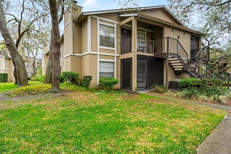 14323 Hanging Moss Cir, Tampa, FL 33613 photo 2