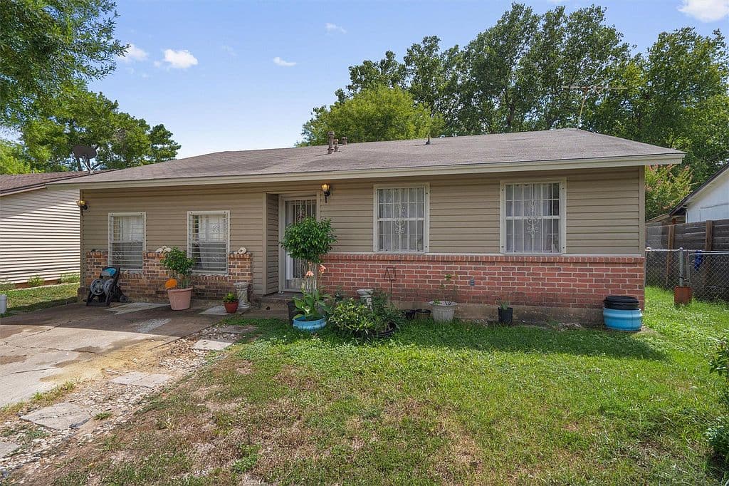 5507 Burgundy Dr, Austin, TX 78724 photo 3