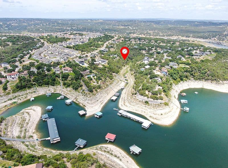 19504 Fisher Ln, Austin, TX 78738 photo 2