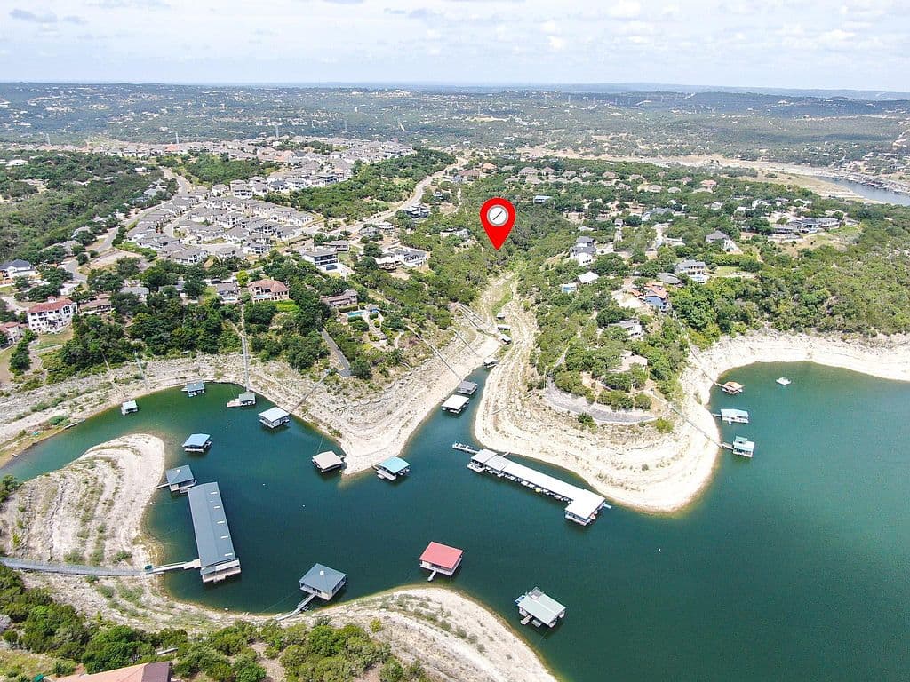 19504 Fisher Ln, Austin, TX 78738 photo 3
