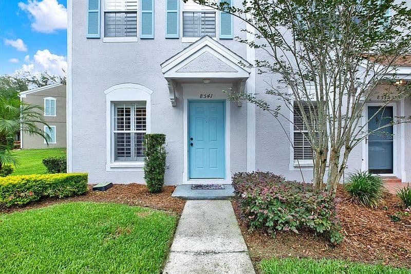8541 Hunters Key Cir, Tampa, FL 33647 photo 2