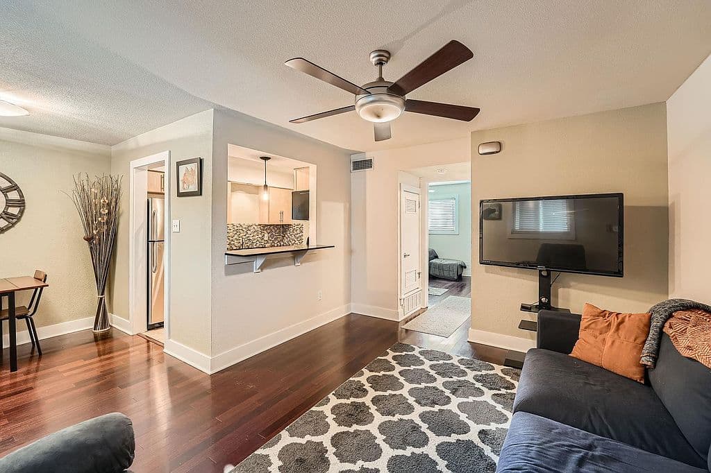 3815 Guadalupe St, Austin, TX 78751 photo 3