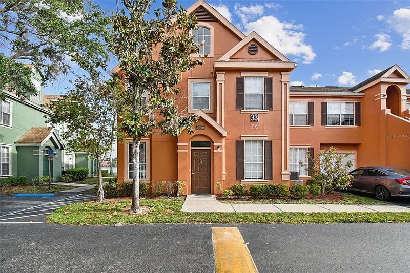 9740 Lake Chase Island Way, Tampa, FL 33626 photo 2