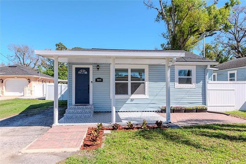 7015 N Dakota Ave, Tampa, FL 33604 photo 2