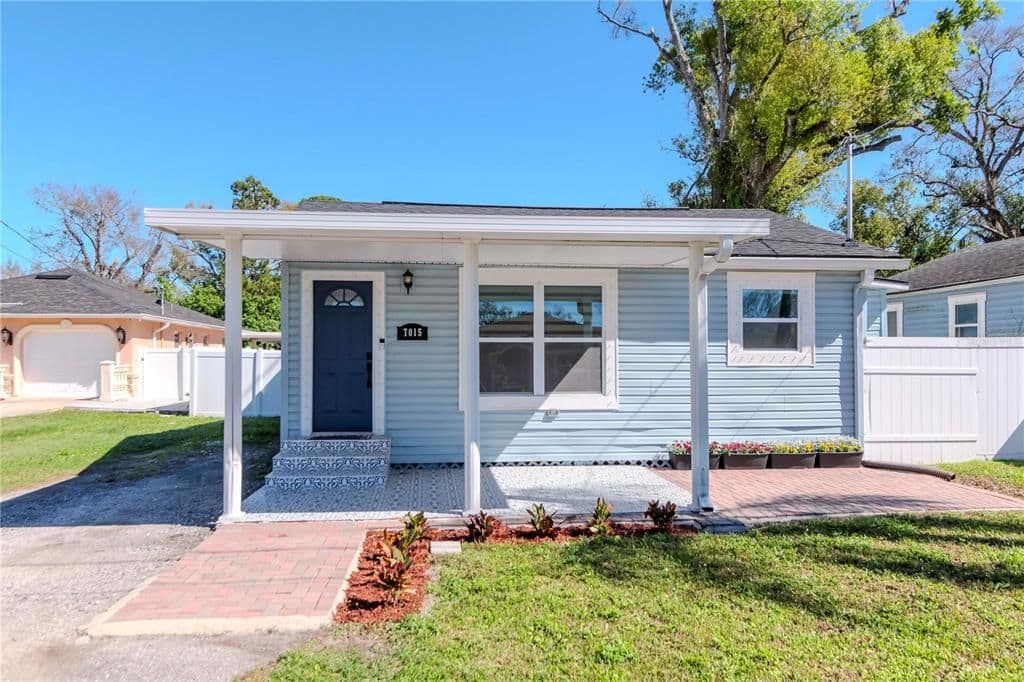 7015 N Dakota Ave, Tampa, FL 33604 primary photo