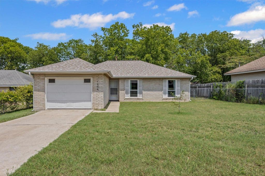 1206 S Trace Dr, Austin, TX 78745 primary photo