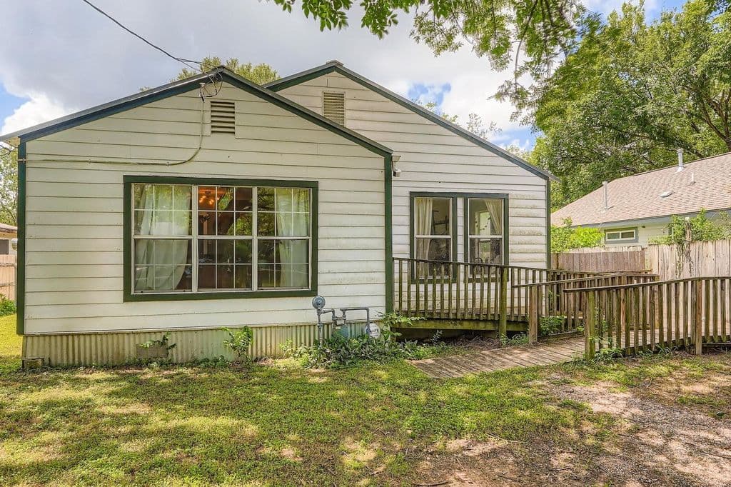 5605 Tura Ln, Austin, TX 78721 primary photo