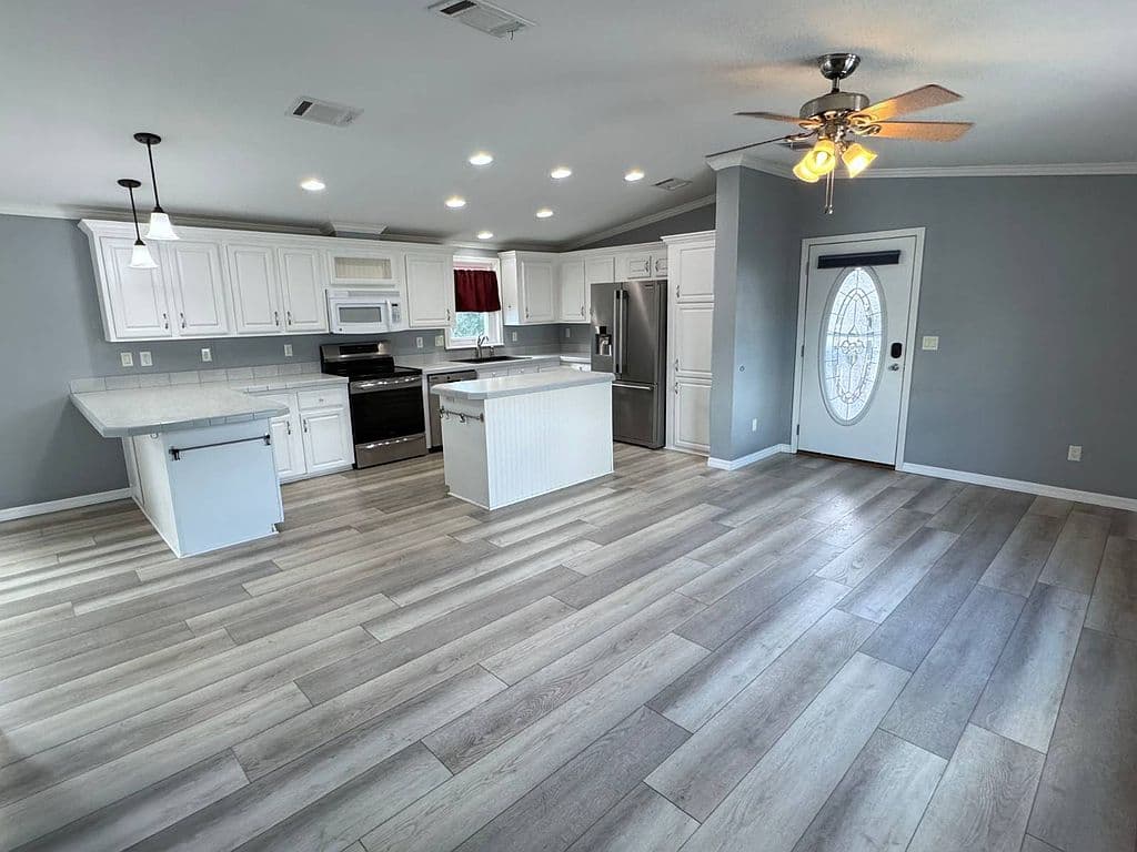 6206 Compass Ln, Tampa, FL 33611 photo 3