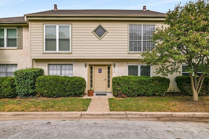 745 E Oltorf St, Austin, TX 78704 photo 2