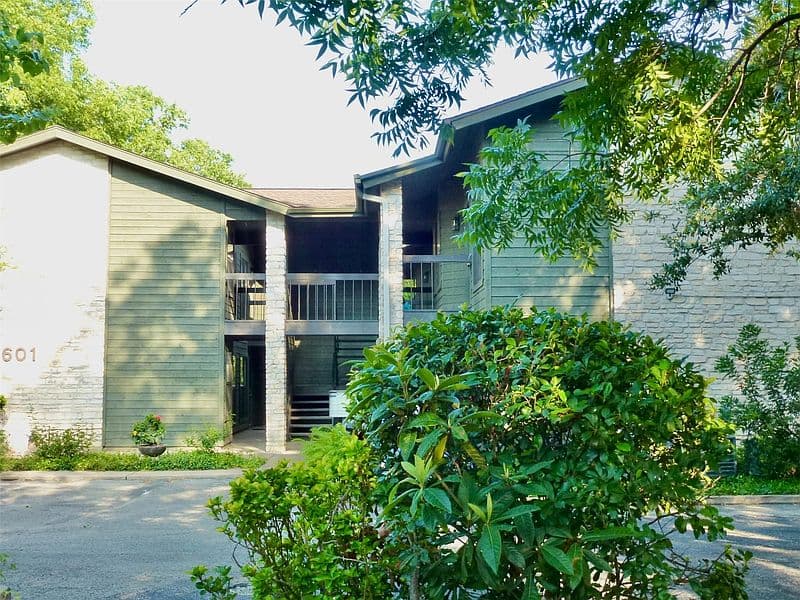 601 Hearn St, Austin, TX 78703 photo 2