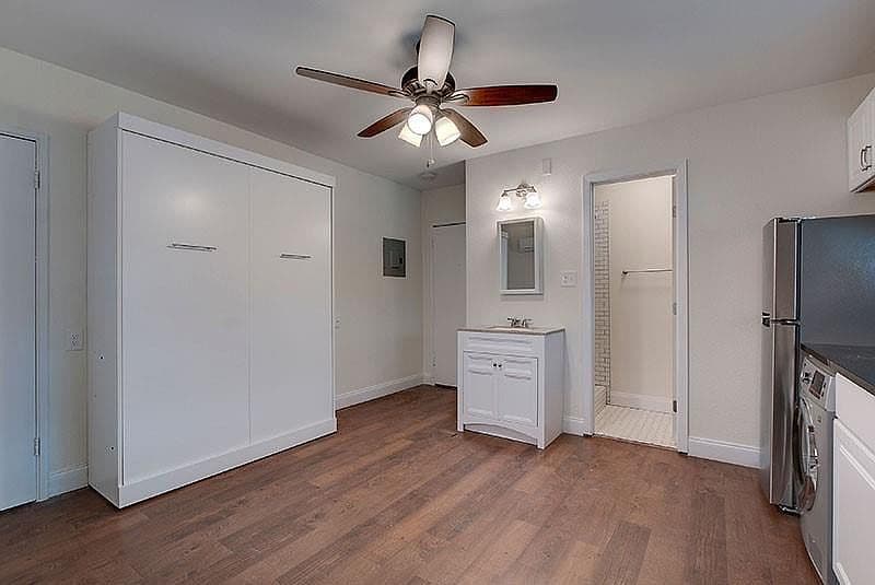 306 E 30th St, Austin, TX 78705 photo 3