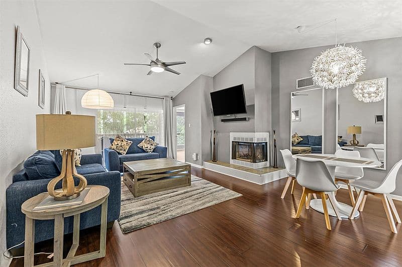 2450 Wickersham Ln, Austin, TX 78741 photo 2