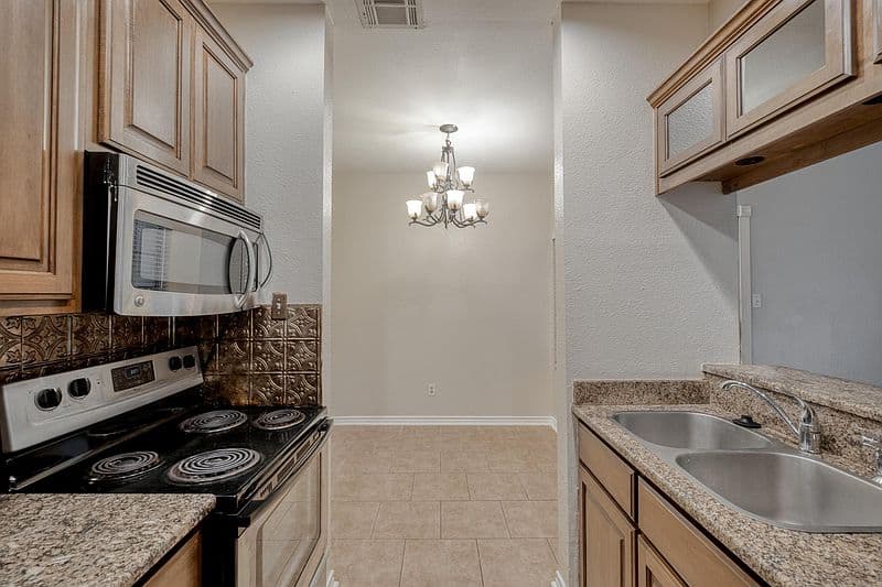 12166 Metric Blvd, Austin, TX 78758 photo 2