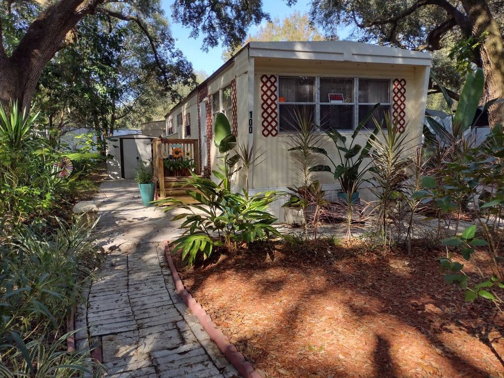 13618 N Florida Ave, Tampa, FL 33613 primary photo